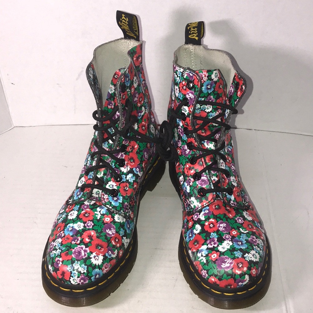Nice Floral Print Dr.Martens sz.7